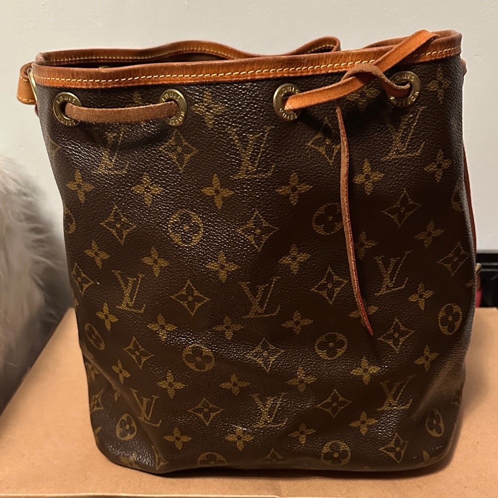 Authentic Louis Vuitton Monogram Noe Bag